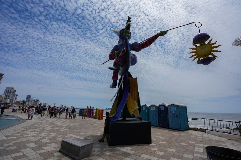 El 70% del turismo en Mazatlán por eclipse solar, visita por primera vez Sinaloa