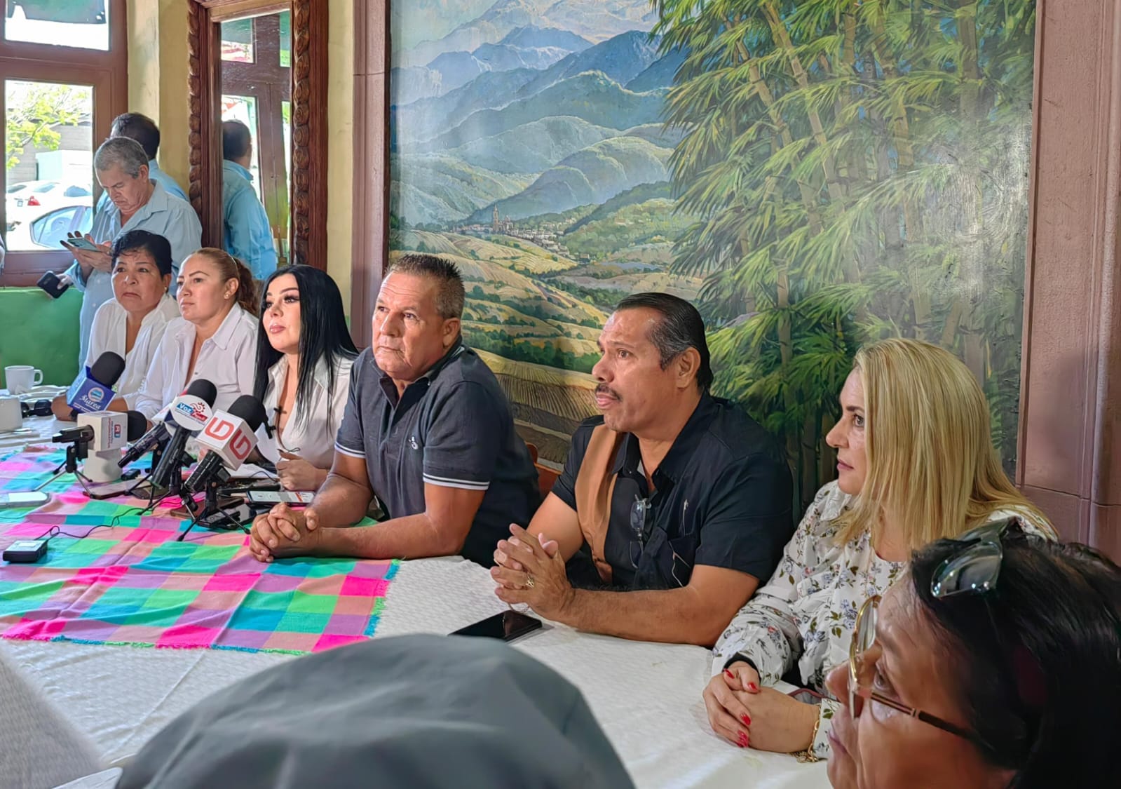 Candidata a diputada federal de MC respalda al candidato Memo Romero