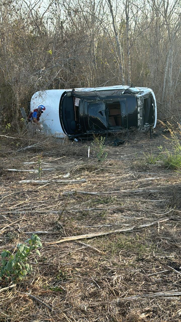 El empresario Alonso Puerto se volcó, hace unos minutos, en su camioneta en el K El empresario Alonso Puerto se volcó, hace unos minutos, en su camioneta en el K