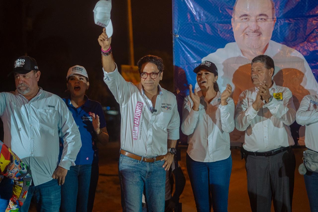 Los políticos estamos obligados a dar la cara