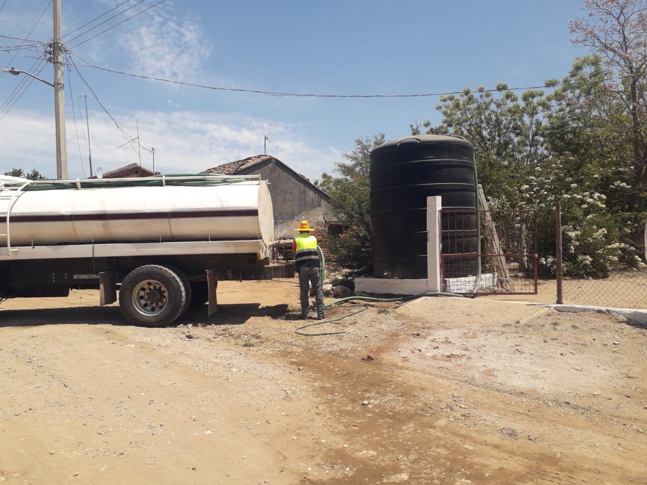 *Mantiene Mazatlán buen abasto, pese a la sequía: González* *Mantiene Mazatlán buen abasto, pese a la sequía: González*