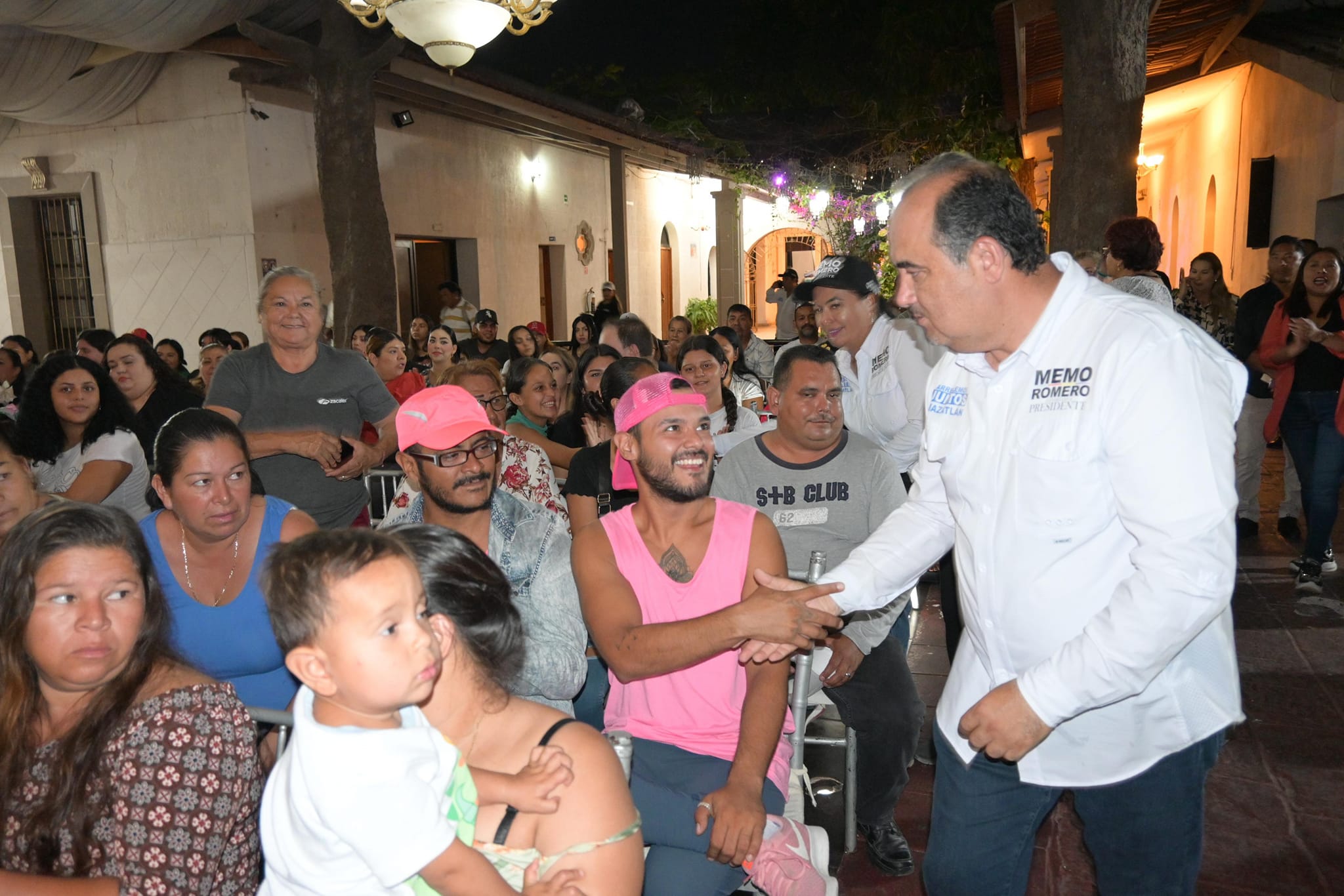 *Morenistas se unen al proyecto de Memo Romero* *Morenistas se unen al proyecto de Memo Romero*