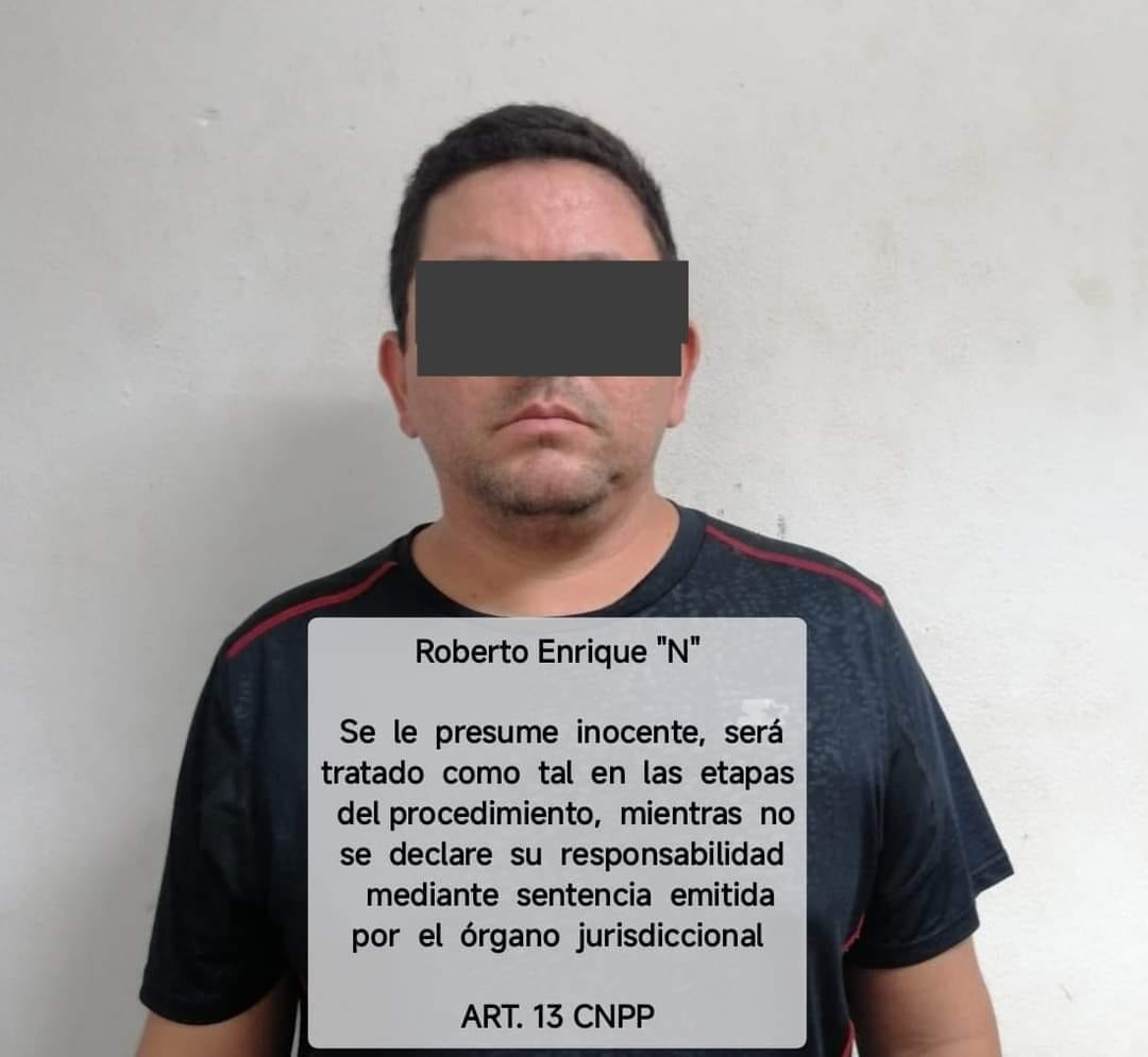 Por la probable participación en el delito de robo a comercio, Policías Municipa Por la probable participación en el delito de robo a comercio, Policías Municipa