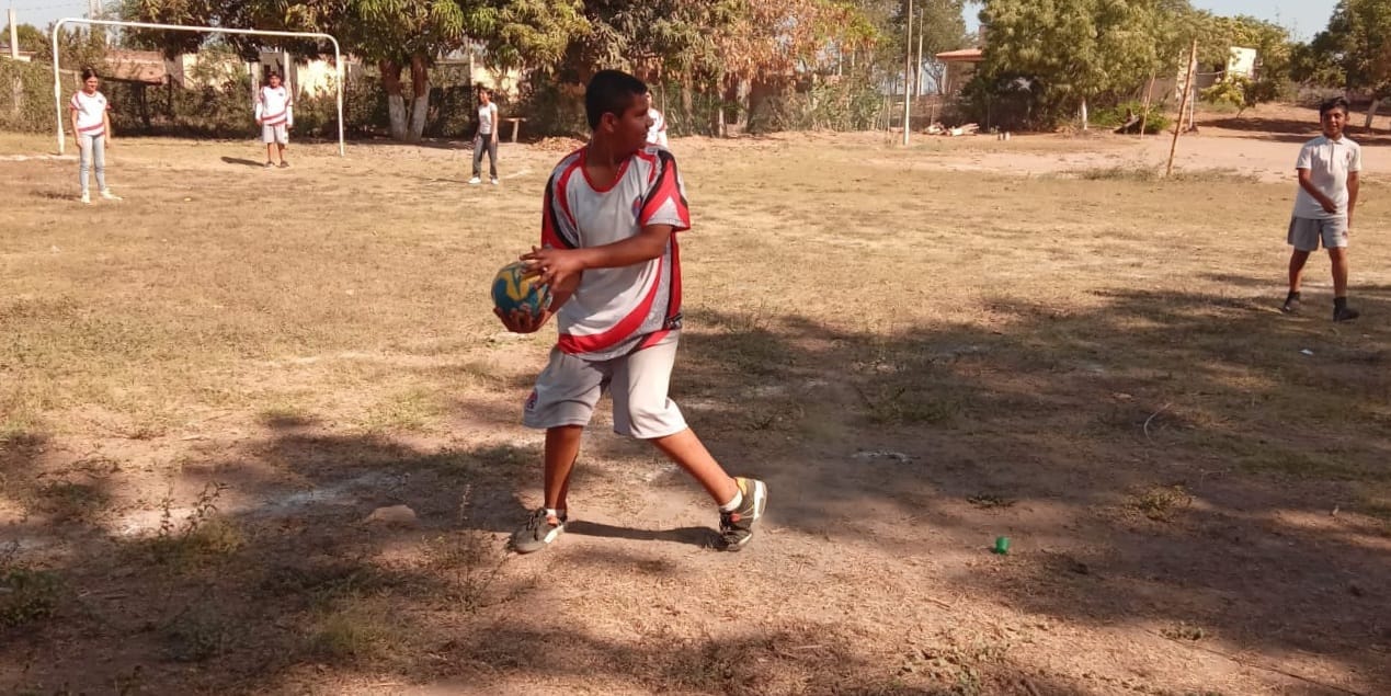 Juegan en El Recreo al handball Juegan en El Recreo al handball