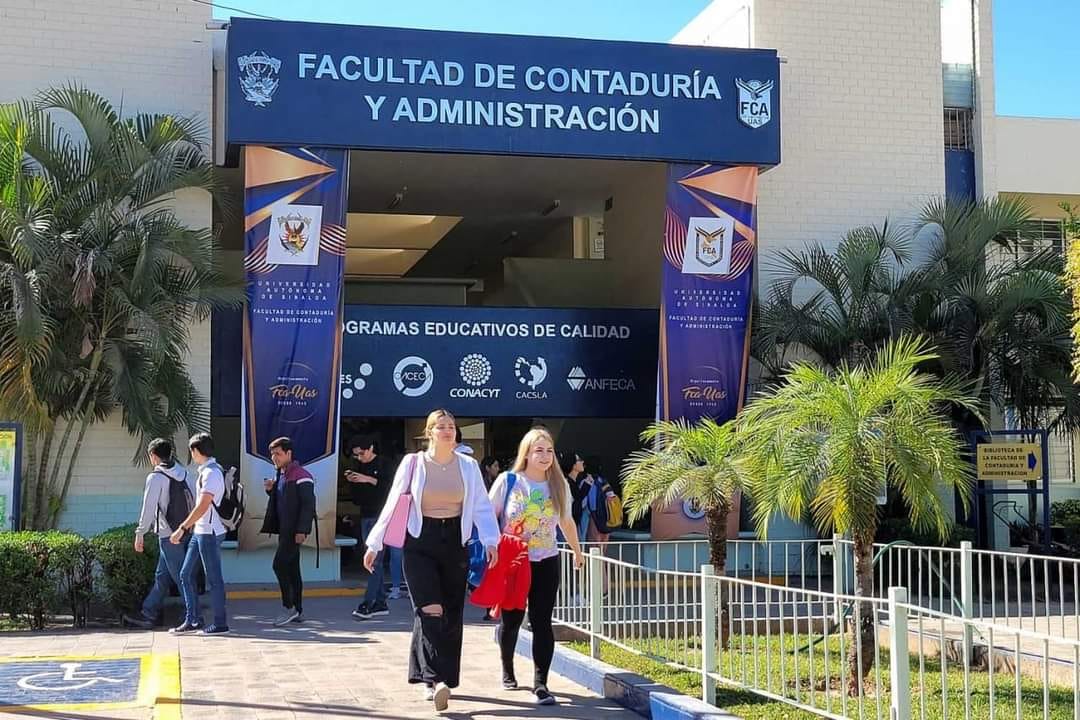 La UAS, primera institución pública estatal en el país en cumplir con la cobertu La UAS, primera institución pública estatal en el país en cumplir con la cobertu