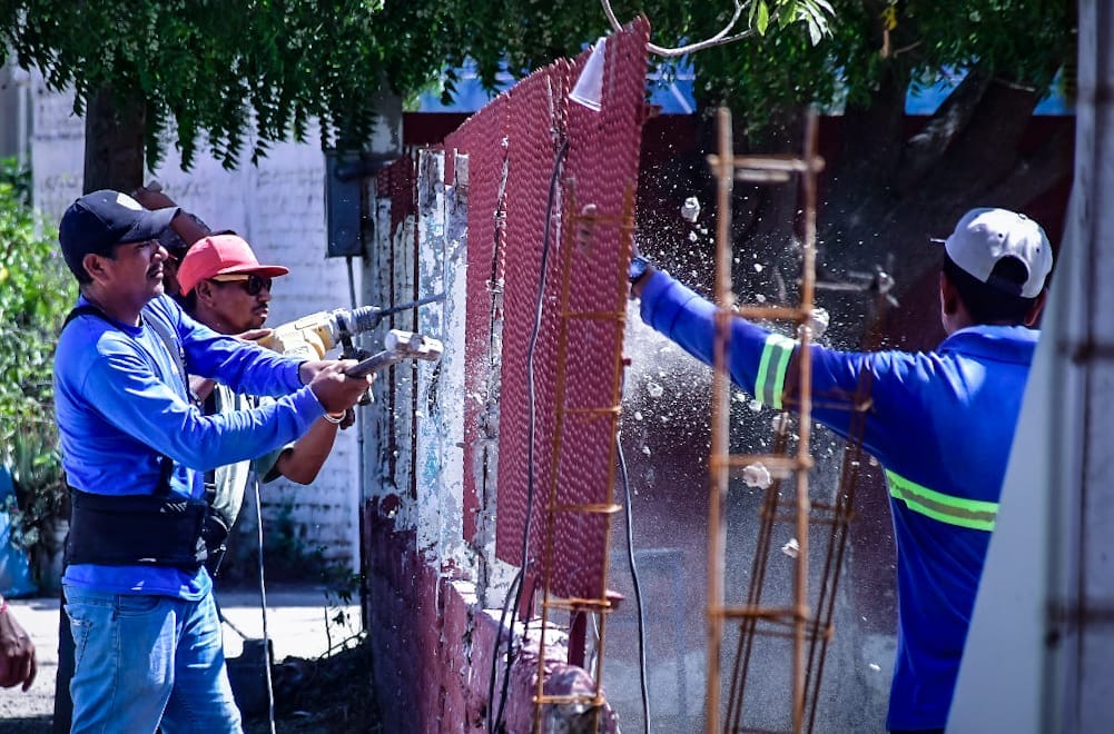 *”Le vamos a dar mucho al Castillo, ya traemos compromisos”; Alcalde Edgar Gonzá *”Le vamos a dar mucho al Castillo, ya traemos compromisos”; Alcalde Edgar Gonzá