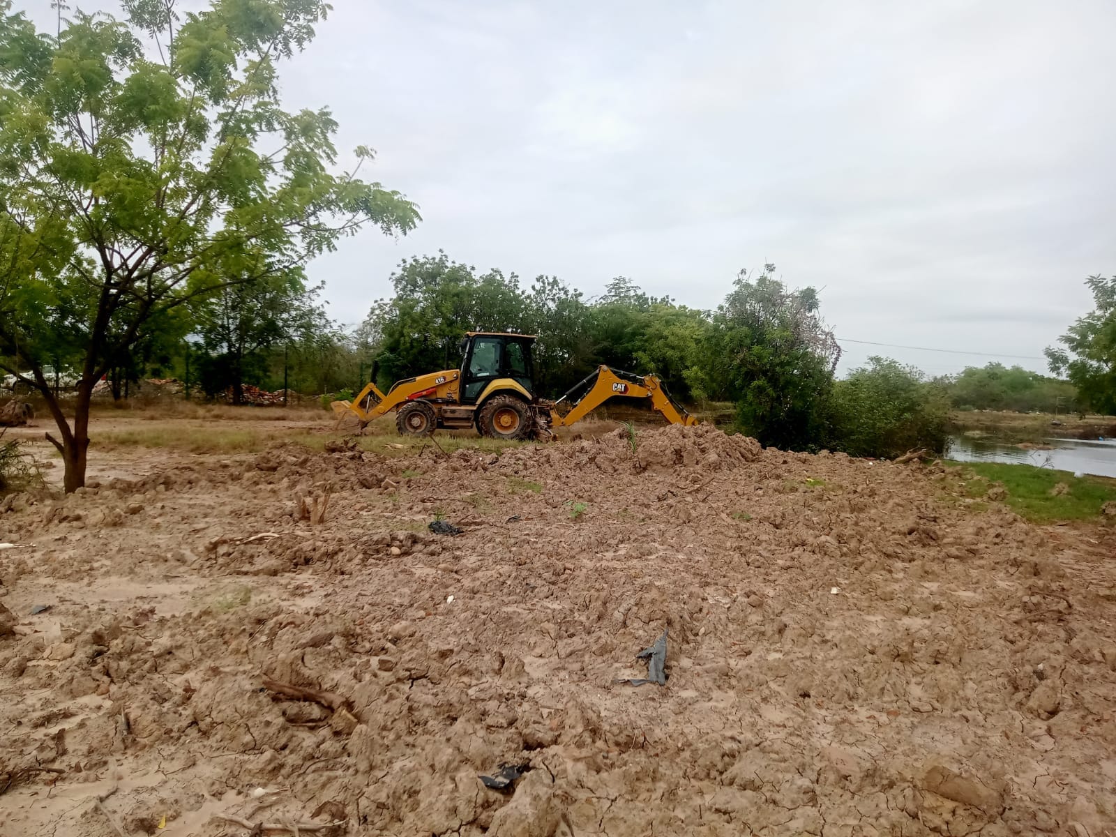 Repara Conagua desagüe del campo de futbol infantil de la Unidad Deportiva Cuchu