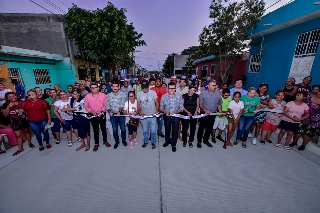 *¡Acciones, no promesas! Después de 17 años de gestiones vecinos de Hacienda de *¡Acciones, no promesas! Después de 17 años de gestiones vecinos de Hacienda de