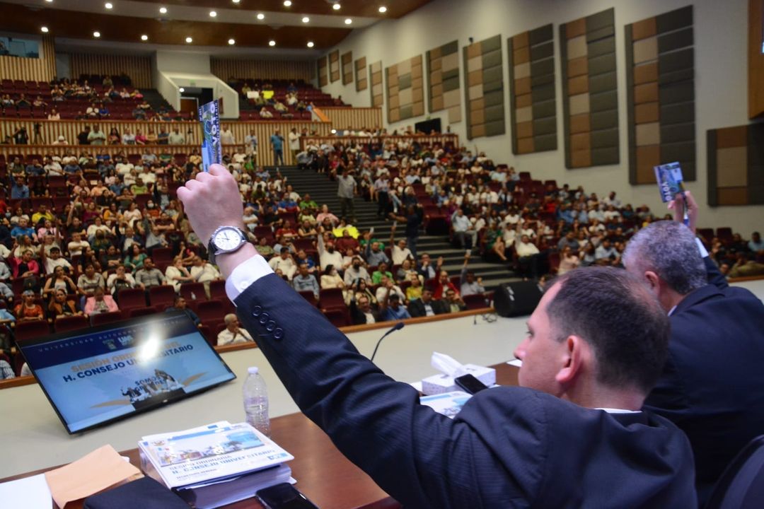 Aprueba el H. Consejo Universitario el Calendario Escolar; próximo ciclo iniciará el 26 de agosto y contempla 3 mil 631… Aprueba el H. Consejo Universitario el Calendario Escolar; próximo ciclo iniciará el 26 de agosto y contempla 3 mil 631…