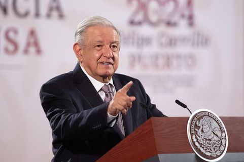 Acuerda el H. Consejo Universitario enviar carta a AMLO agradeciendo el apoyo para la instalación de la mesa de diálogo… Acuerda el H. Consejo Universitario enviar carta a AMLO agradeciendo el apoyo para la instalación de la mesa de diálogo…