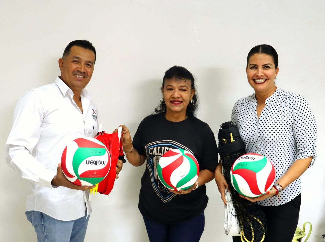 Entrega Imdem material deportivo a Escuela de Cachibol Playero Se beneficiarán 45 deportistas, en su mayoría adultos may…