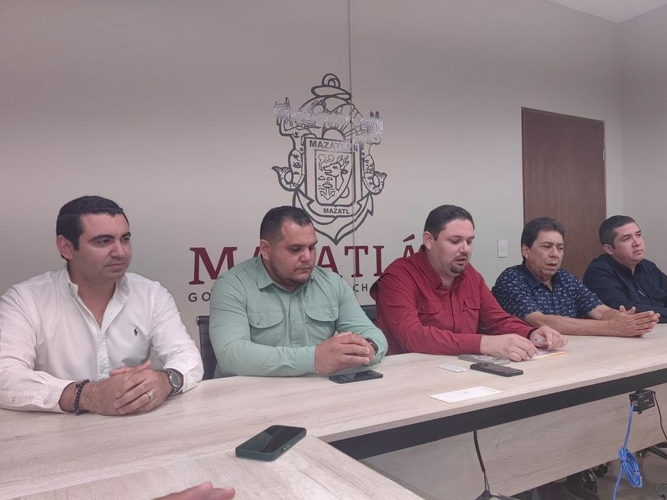 Anuncian autoridades rutas de circulación para ordenar los camiones en Mazatlán