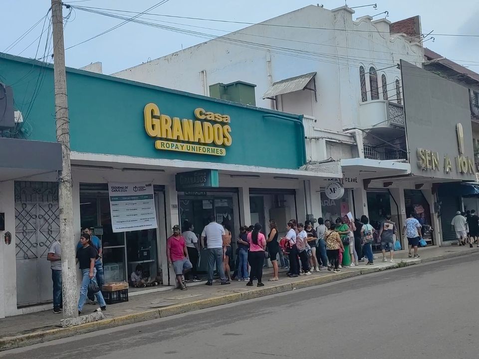 Avanza el canje de uniformes y útiles escolares en Mazatlán