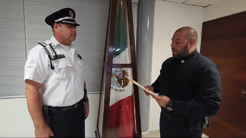 Cambian a director de Tránsito Municipal de #Culiacán; el secretario de seguridad, Sergio Antonio Leyva López, le tomó protesta … Cambian a director de Tránsito Municipal de #Culiacán; el secretario de seguridad, Sergio Antonio Leyva López, le tomó protesta …