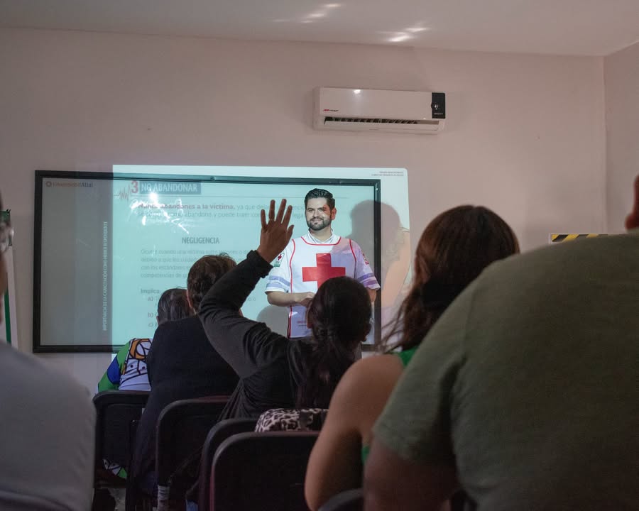 Invita Cruz Roja Mazatlán a sector inmobiliario a capacitarse en primeros auxilios