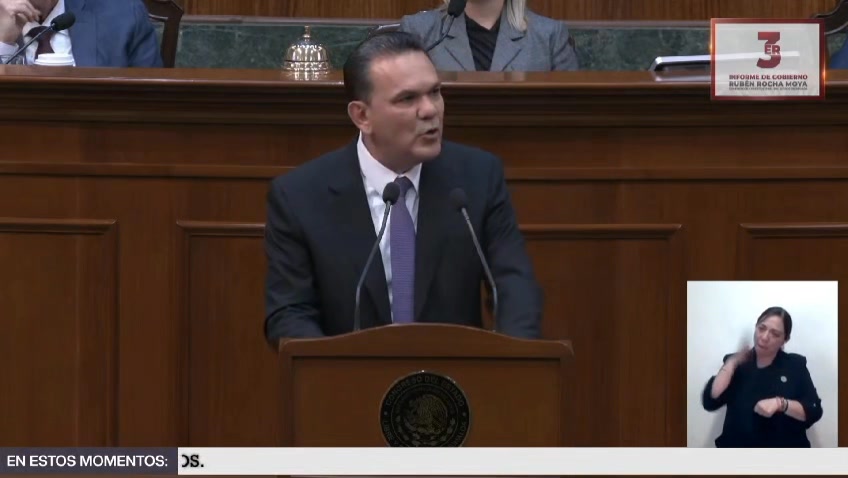 EL DIPUTADO SERGIO TORRES, DE MOVIMIENTO CIUDADANO, DURANTE LA COMPARECENCIA DEL GOBERNADOR, RUBÉN ROCHA EN EL CONGRESO, ESTABLE…