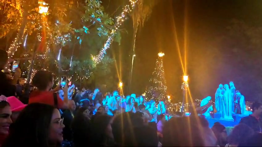 La presidenta municipal Estrella Palacios acompañada  de los candidatos a los reinados del Carnaval Internacional de Mazatlán 20…