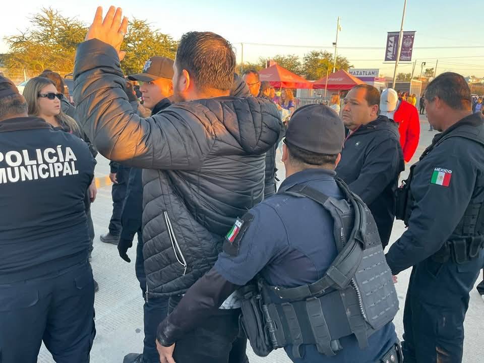 Photos from FG Noticias's post Photos from FG Noticias's post