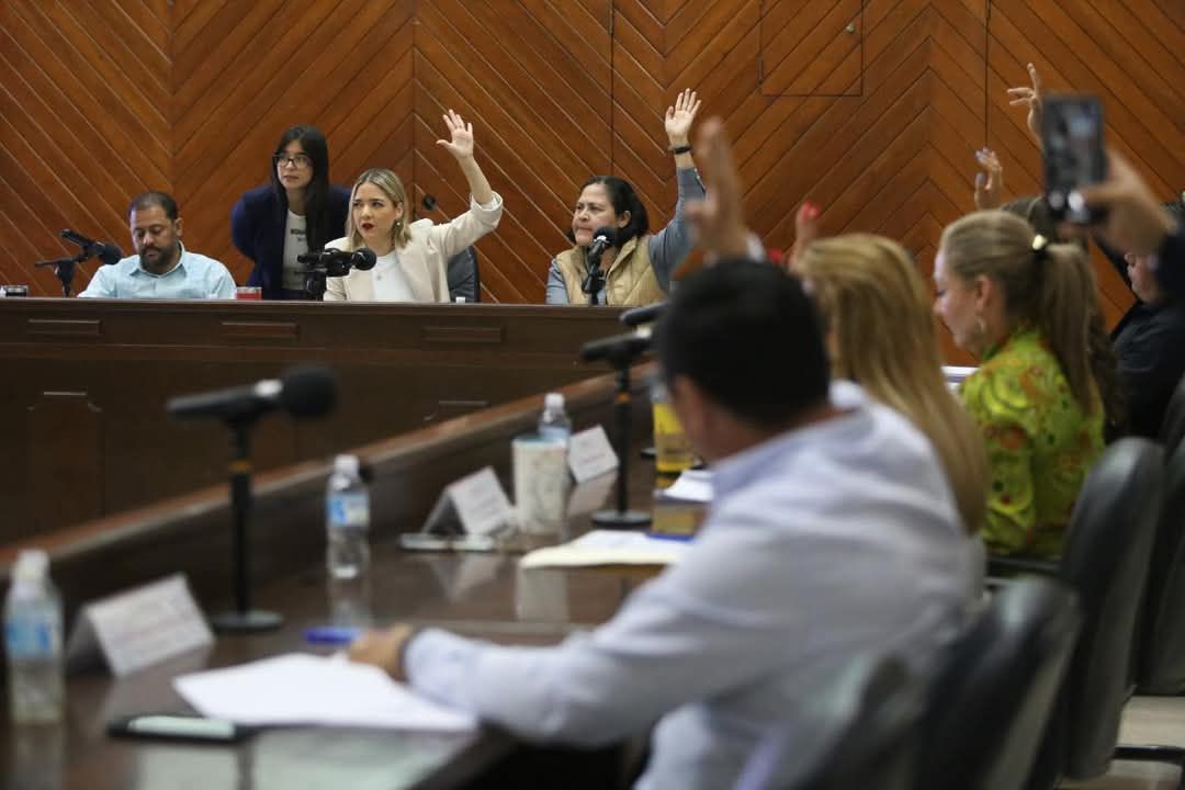 Autorizan ediles a la Presidenta de Mazatlán firmar convenio sobre Impuesto Predial Rústico con Gobierno del Estado Autorizan ediles a la Presidenta de Mazatlán firmar convenio sobre Impuesto Predial Rústico con Gobierno del Estado