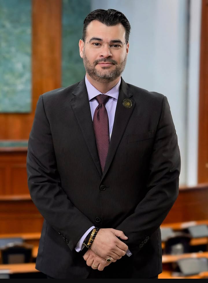 Si el Congreso del estado, pese a la renuncia provisional del alcalde de Ahome, Gerardo Vargas, decide desaforarlo porque consid… Si el Congreso del estado, pese a la renuncia provisional del alcalde de Ahome, Gerardo Vargas, decide desaforarlo porque consid…