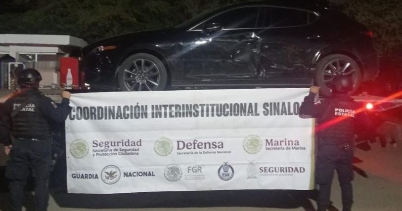 Tras persecución, policías estatales detienen a menor de edad que tripulaba un vehículo robado en Culiacán Tras persecución, policías estatales detienen a menor de edad que tripulaba un vehículo robado en Culiacán