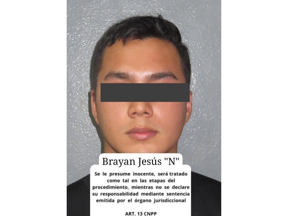 POLICÍA MUNICIPAL ASEGURA MOTOCICLETA ROBADA Y DETIENE A SU CONDUCTOR