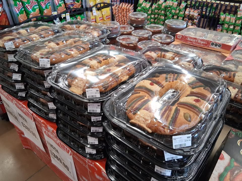 Listas las roscas para celebrar a los Reyes Magos en  Mazatlán